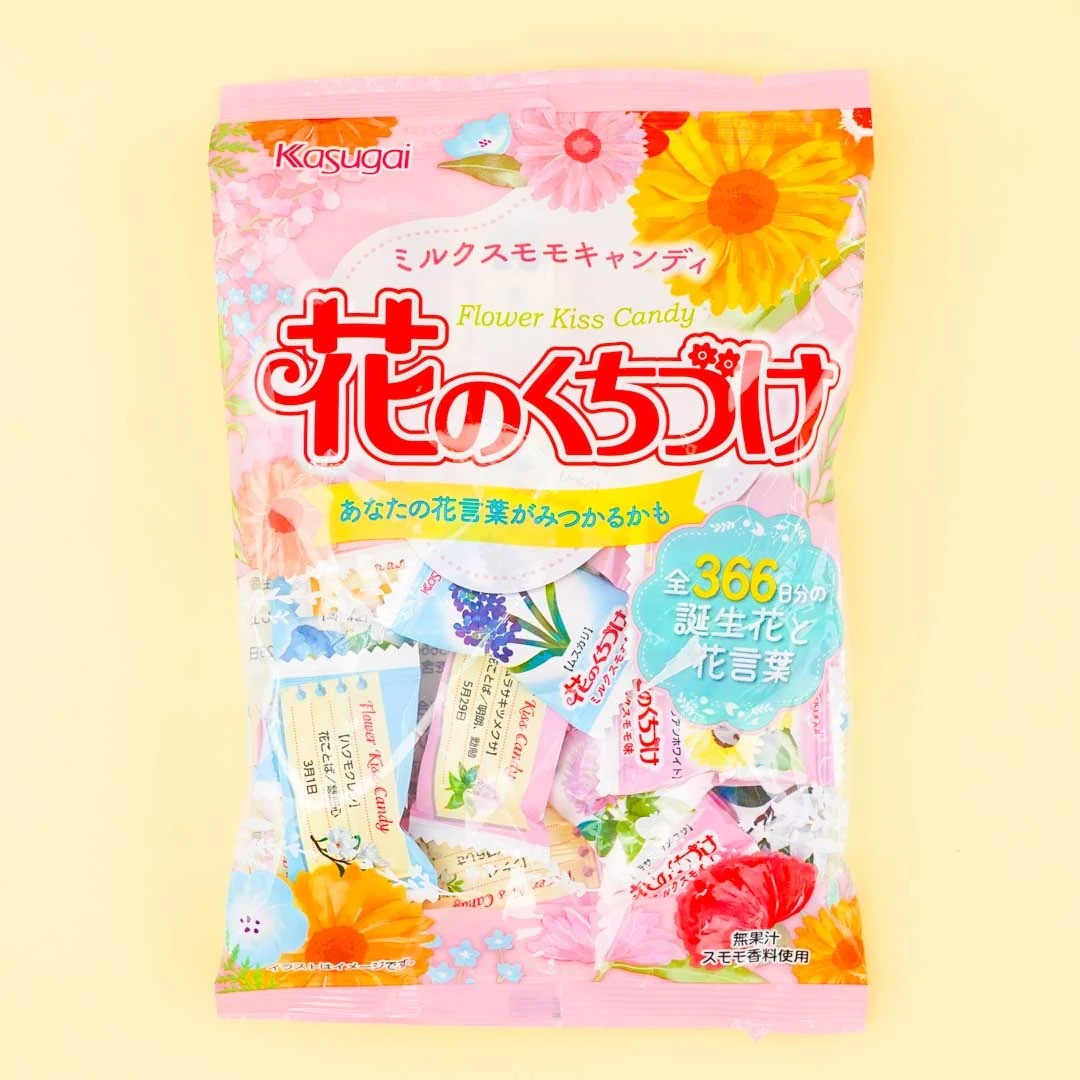 Японські цукерки Kasugai Flower's Kiss Milk Plum Candy 135g