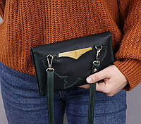 Жіноча шкіряна міні сумка з плечовим ремінцем/ Зелена сумочка клатч/ Сумочка через плече з гравіюванням