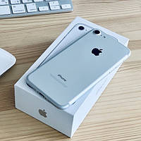 Apple iPhone 7 256 GB Silver Б/У | Айфон 7 256 GB Сріблястий NeverLock