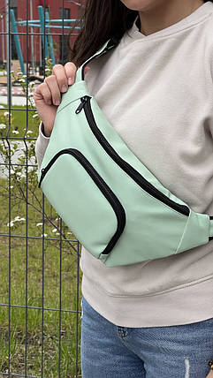 Жіноча нагрудна сумка-бананка, слінг-сумка практична і стильна мятний колір, фото 2