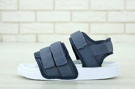 Жіночі босоніжки Adidas Sandals Grey Сірі текстильні сандалі Адідас із пряжками на білій підошві літо, фото 1