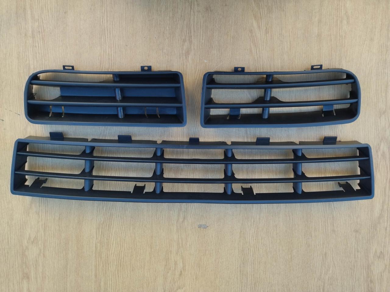 Решетка бампера в бампер 97-04рр Гольф 4 Golf 4 (ID#1851534694), цена ...