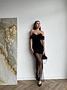Вечірня довга приталена чорна сукня-бандо з розрізом із сітки, фото 9
