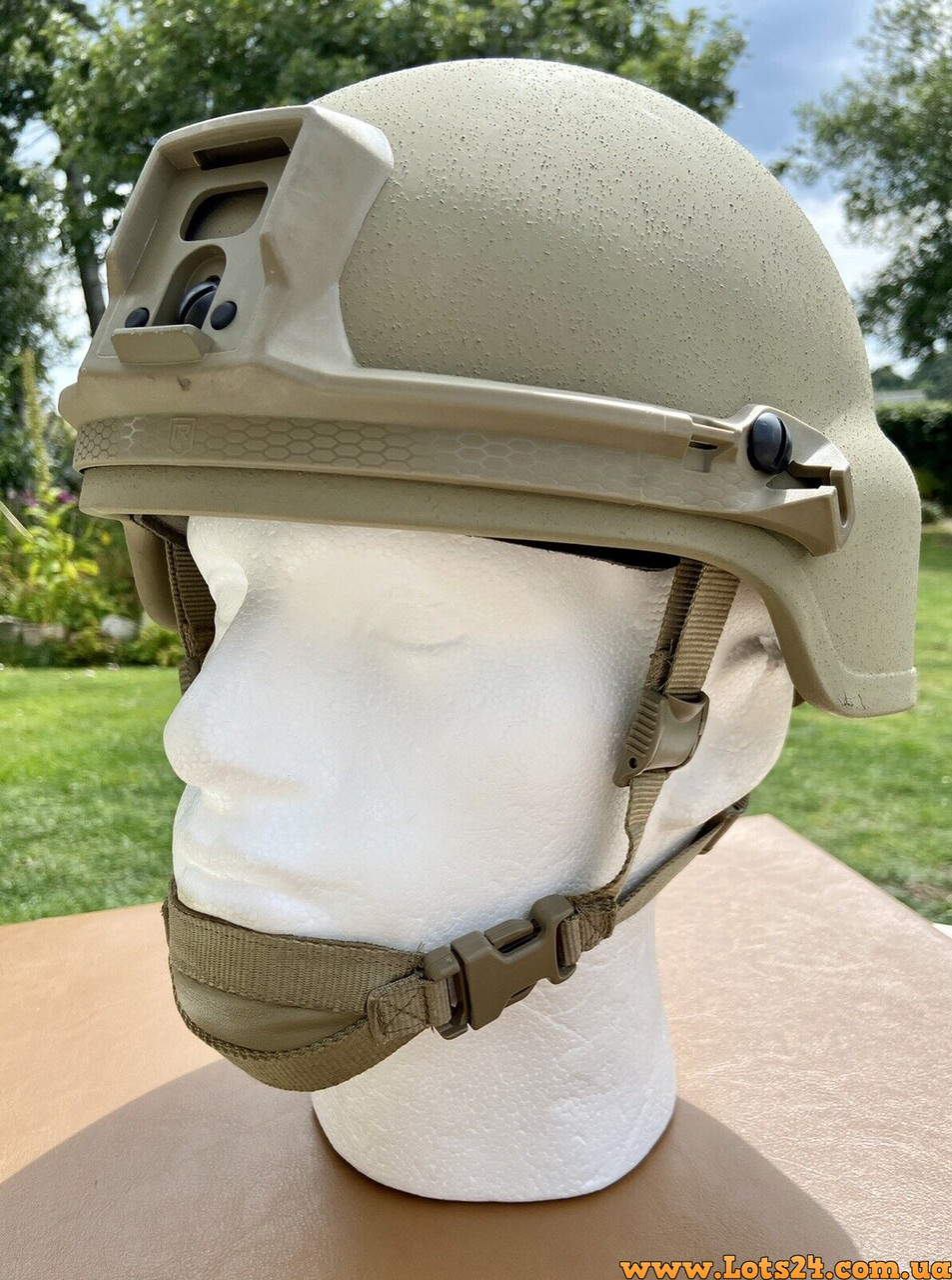 Армійський балістичний кевларовий шолом Revision Batlskin Cobra тактична каска НАТО кевларова для ЗСУ NIJ 3A IIIA, фото 1