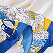 Хустка жовто-синя патріотична з прапором України шовкова косинка жіноча атласна шаль біла з принтом квіти, фото 5
