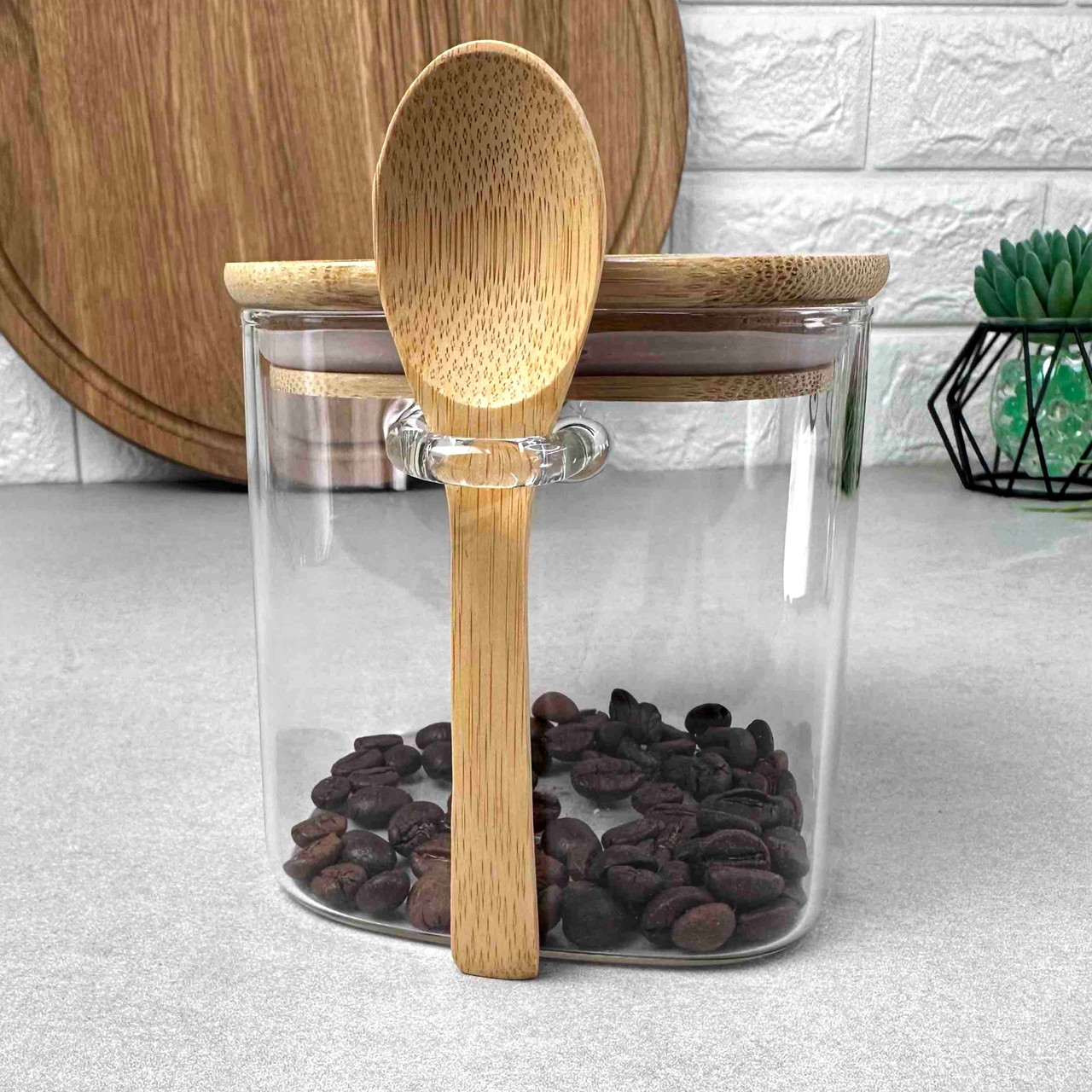 Квадратна скляна банка з дерев'яною ложкою з бамбуковою кришкою 600 мл, фото 1