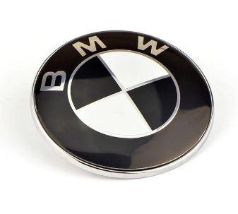 BMW Емблема на капот/кришку багажника діаметром 74мм/82мм колір чорно-білий