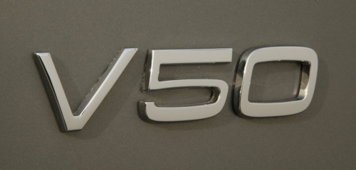 Шильдик емблема напис на багажник VOLVO V50 Вольво V50  колір хром