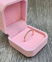 Подарок девушке - кольцо классика "Узкая дорожка цирконов в золоте" ювелирный сплав в бархатном футляре