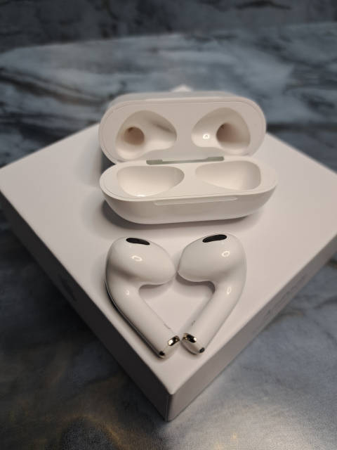 Наушники Apple AirPods 3 HC with Wireless Charging Case