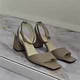 Шкіряні босоніжки на високих підборах із квадратним носком, фото 2