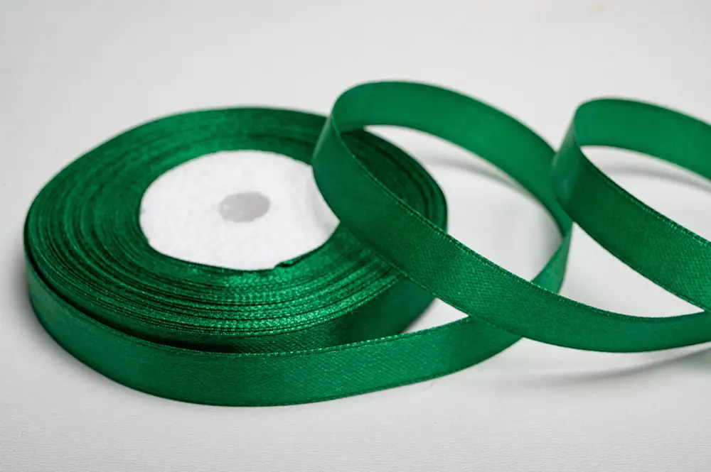Стрічка атласна 12 мм (зелена), фото 1