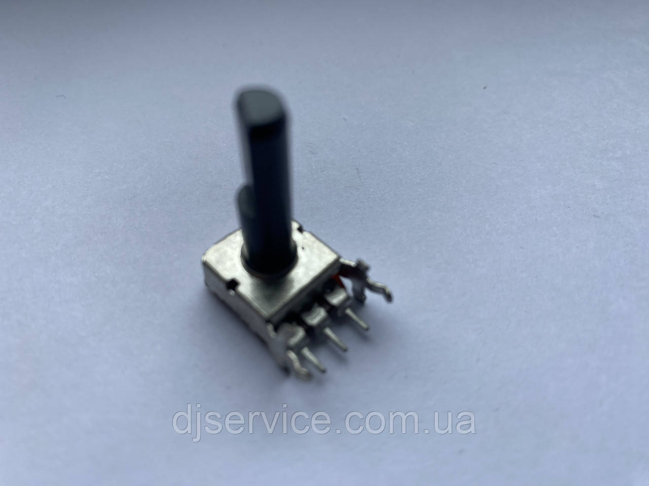 Потенціометр RK121 b10k (10k) горизонтальний 23 mm для пультів