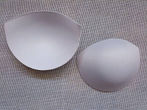 Чашка двокутна, розмір 80, білий