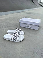 Женские шлепанцы Balenciaga Slides Small Logo White (белые с чёрным) модные светлые шлепки L0436 cross