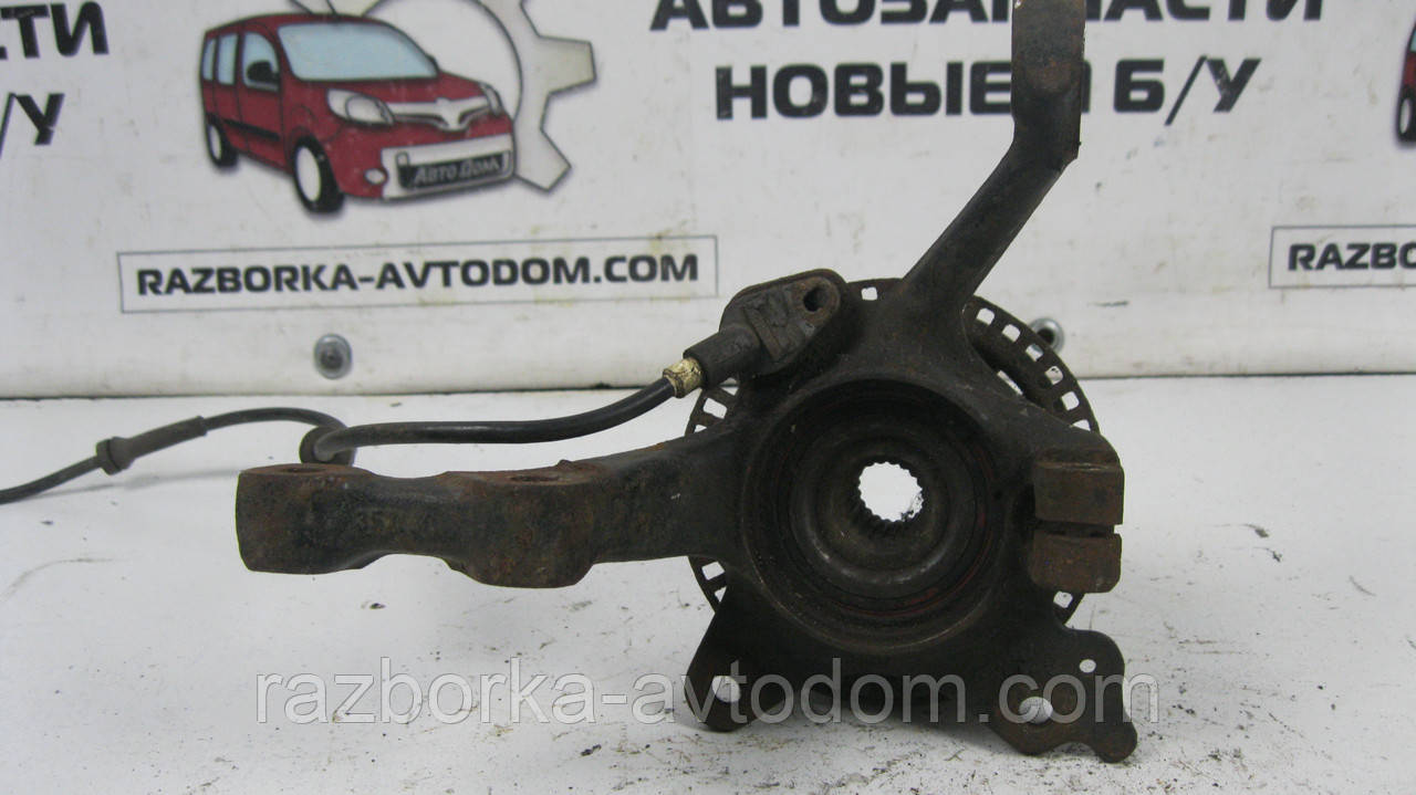 Поворотний кулак/ступиця передній правий VW Passat B2 (1980-1988), Passat B3 (1988-1993) OE:357407256C