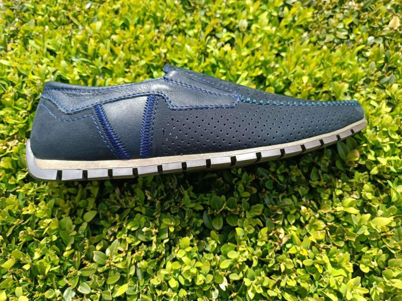 Мокасины мужские 41 размер кожаные туфли с перфорацией синие макасины летние слипоны в дырочку на резинке - фото 9 - id-p1853730079