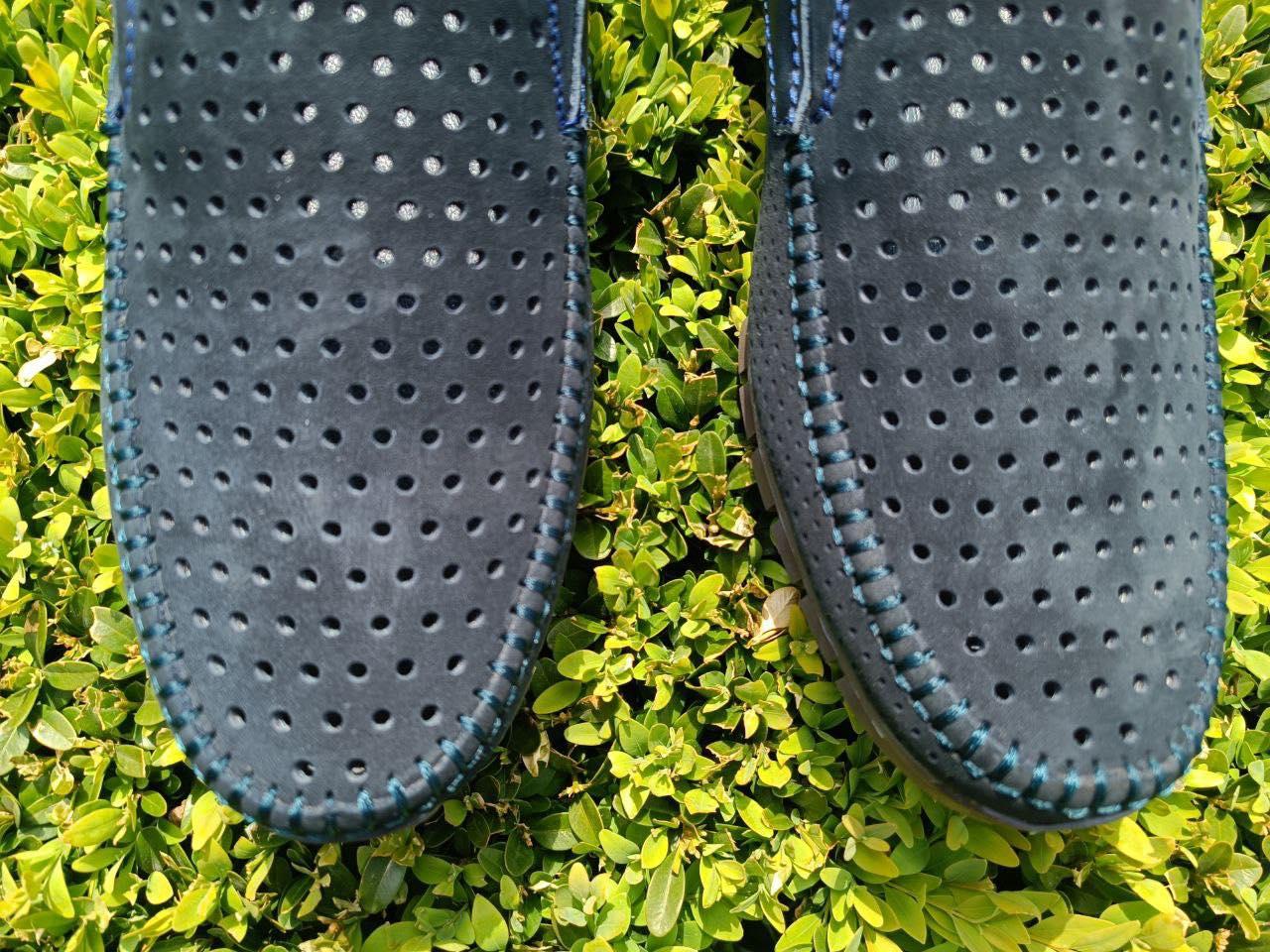Мокасины мужские 42 размер кожаные туфли с перфорацией синие макасины летние слипоны в дырочку на резинке - фото 7 - id-p1853734088