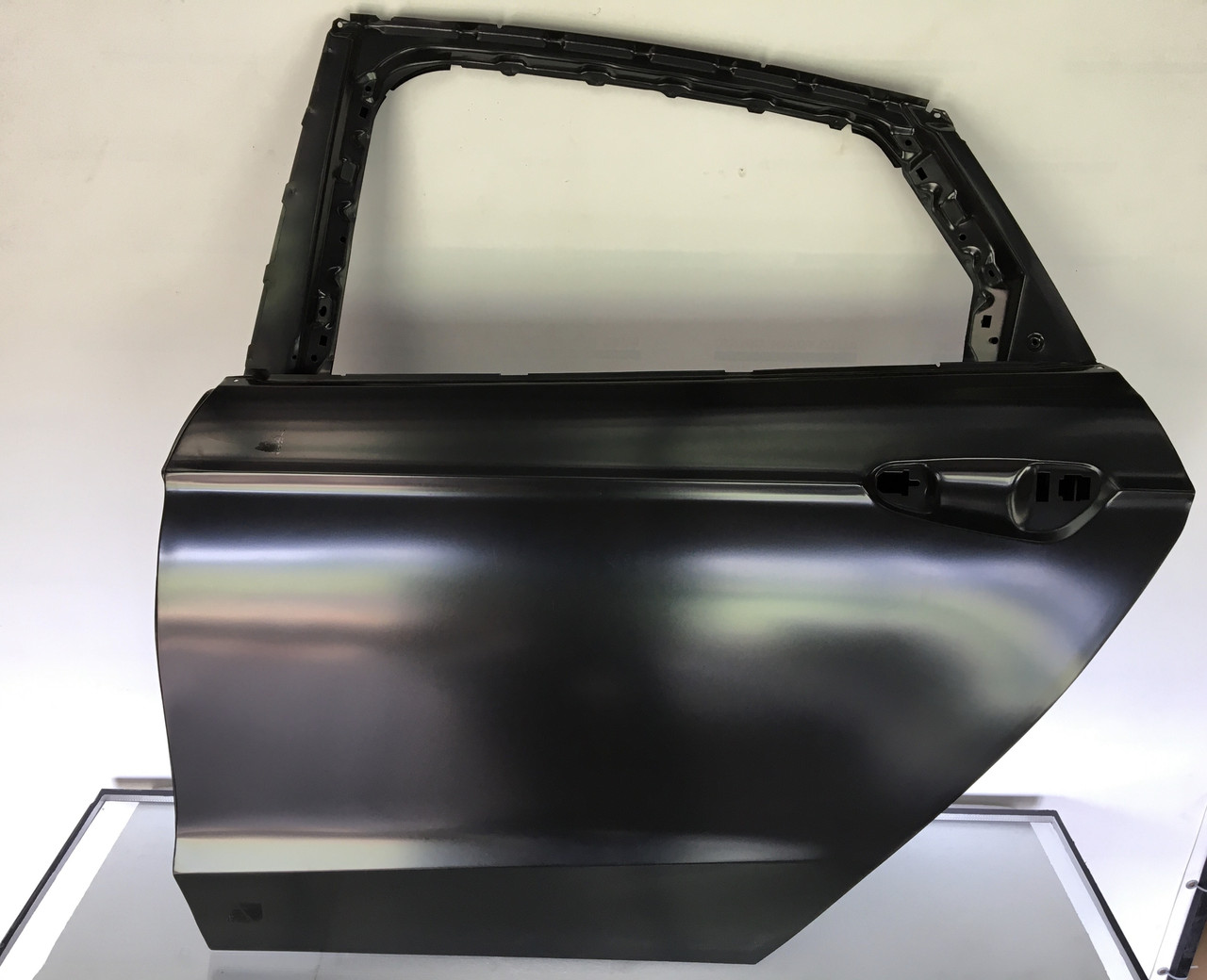 Двері задня ліва Ford Fusion 2013-2020 DS7Z 5424631-A