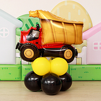Стійка з фольгованою фігурою Вантажна машина, фігура Камаз на підставці з повітряних куль