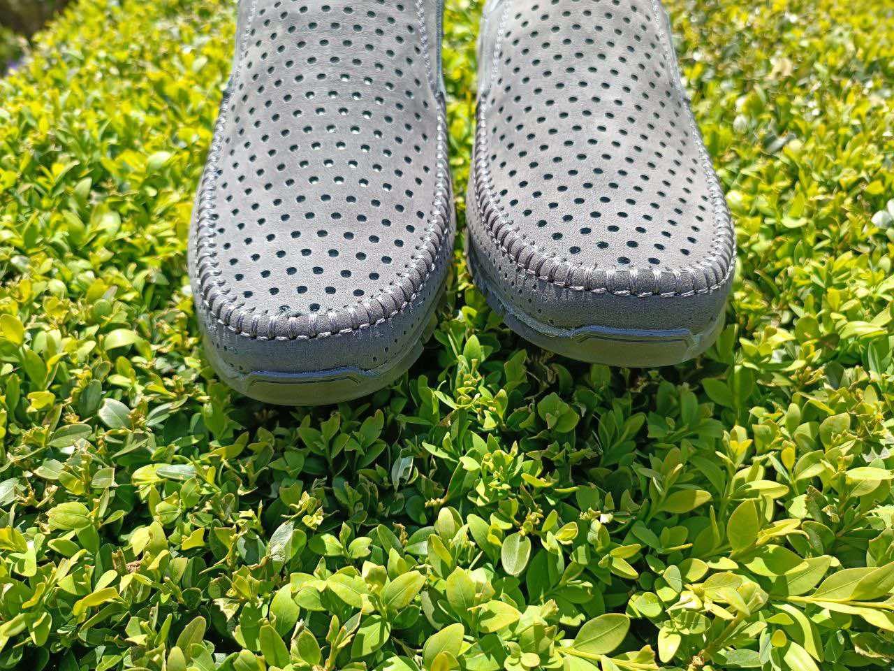Мокасины мужские 41 размер кожаные туфли с перфорацией серые макасины летние слипоны в дырочку без резинке - фото 7 - id-p1853786989