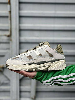 Adidas boost olive 2025