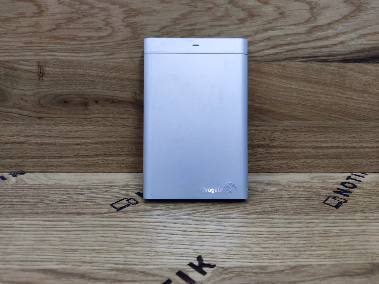 Зовнішній жорсткий диск Seagate Backup Plus для Mac 1 ТБ (SRD0SP0 1D9AP1-500) Новий