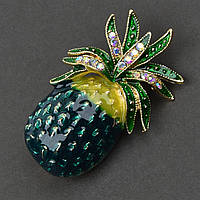 Брошка металева на золотистій основі ананас із кольоровими стразами покрита кольоровою емаллю розмір 45Х30 мм