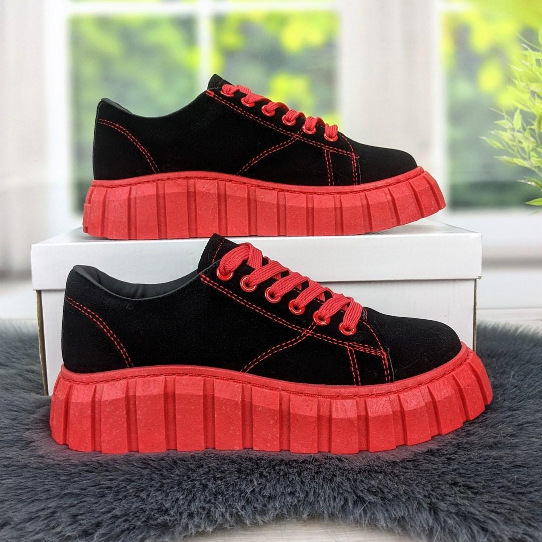 Кросівки жіночі чорні на червоній підошві замшеві Horoso 4113, фото 1
