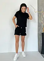Жіночий костюм двійка на літній період чорного кольору