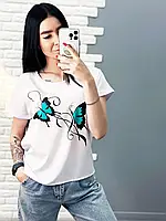 Жіноча вільна біла футболка з якісної бавовни