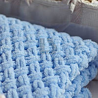 Детское вязаное одеяло плед из плюшевой пряжи 100* 100 см Lukoshkino ® ручная работа голубой baby blue