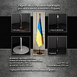 Набір для одного прапора, тримач для підлоги, атласний прапор України двосторонній, держак 2 м, наконечник Тризуб, фото 4