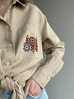 Женская льняная рубашка с элементами ручной вышивки