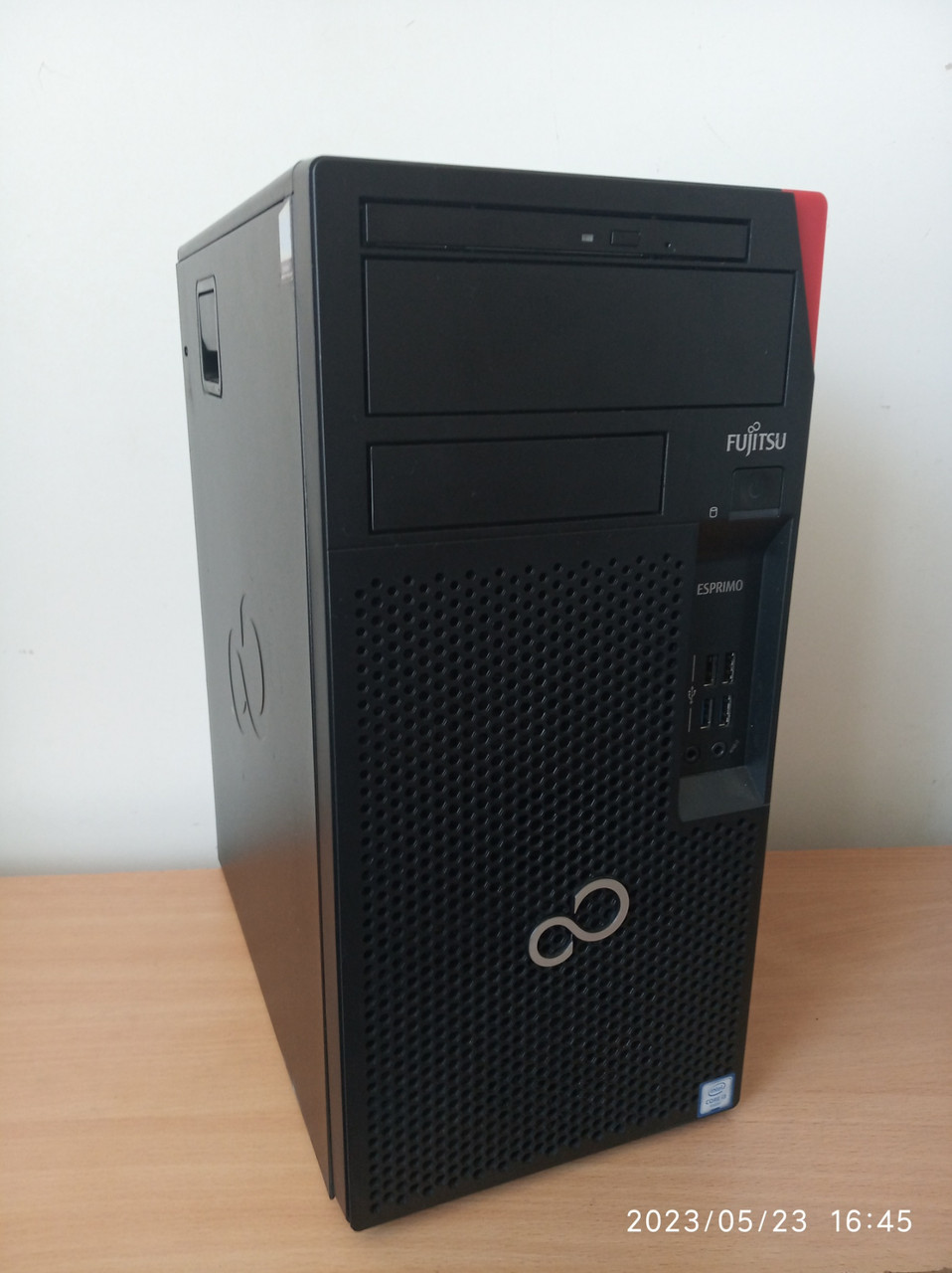 Системний блок Fujitsu ESPRIMO P557 i3-6100/4 Gb DDR4/ Intel HD 530 2Gb ...