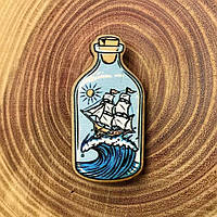 "Корабль в бутылке" брошь деревянная с уф-печатью