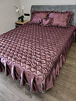 Двухспальное атласное покрывало с подушками цвет спелая вишня,набор на кровать стеганное покрывало с подушками