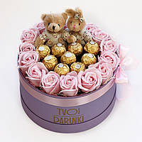 Подарок для девушки YourGifts Подарочный бокс с мыльными розами и сладостями Подарок для сестры, жены, мамы на