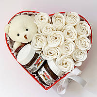 Подарок для девушки YourGifts Подарочный бокс с мыльными розами и сладостями для сестры, жены,