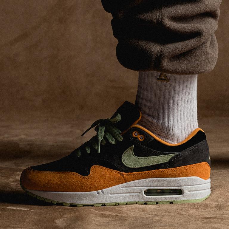 Air max hotsell 2001 Orange