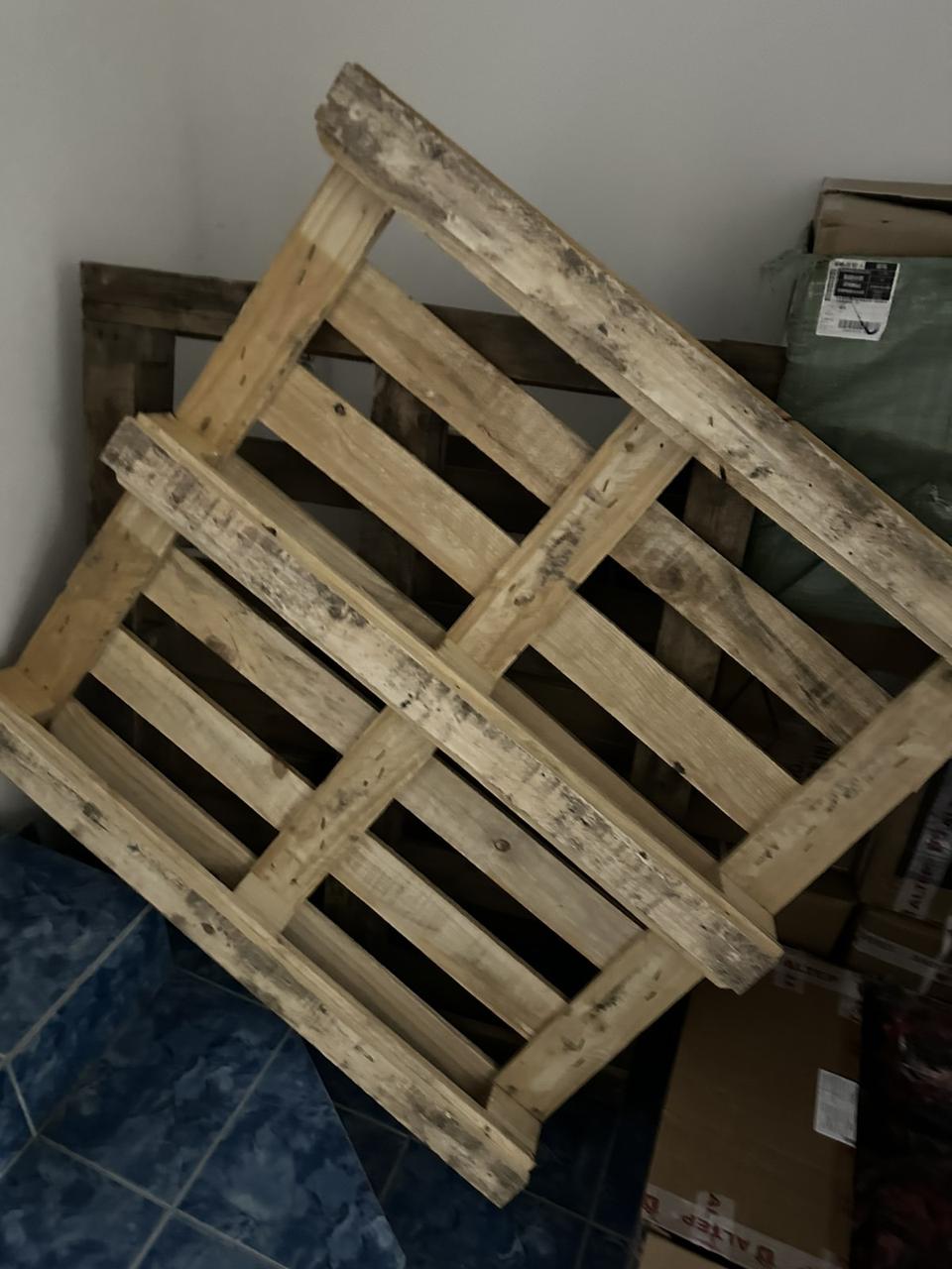 Дерев'яні палети (піддони) 4шт, розмір 1200х800