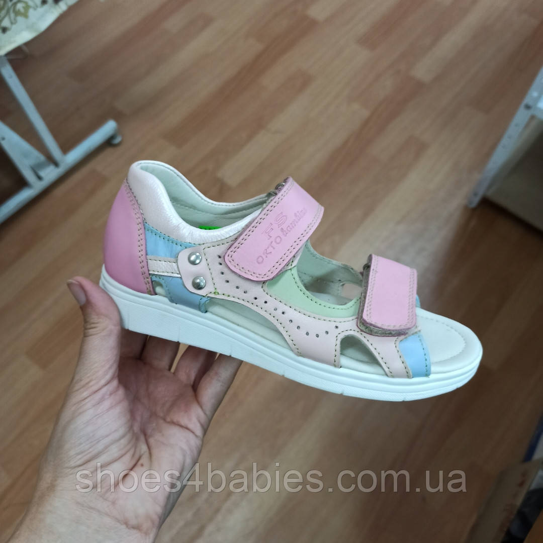 Босоніжки шкіряні розмір 32