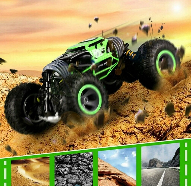 Машинка всюдихід на пульті керування