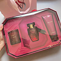 Подарочный набор Victoria's Secret Very Sexy Парфум 50ml + Парфумований лосьйон 100мл + Свічка 56г