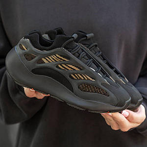 Чоловічі Кросівки Adidas Yeezy Boost 700 V3 Clay Brown 40-42