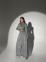 Блискучий трикотажний костюм укорочений топ і брюки кльош з люрексовим напиленням Dvk5498, фото 2