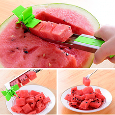 Ніж для нарізки кавуна та дині SUNROZ Watermelon Slicer чим-слайсер Кавуновий млин, фото 3