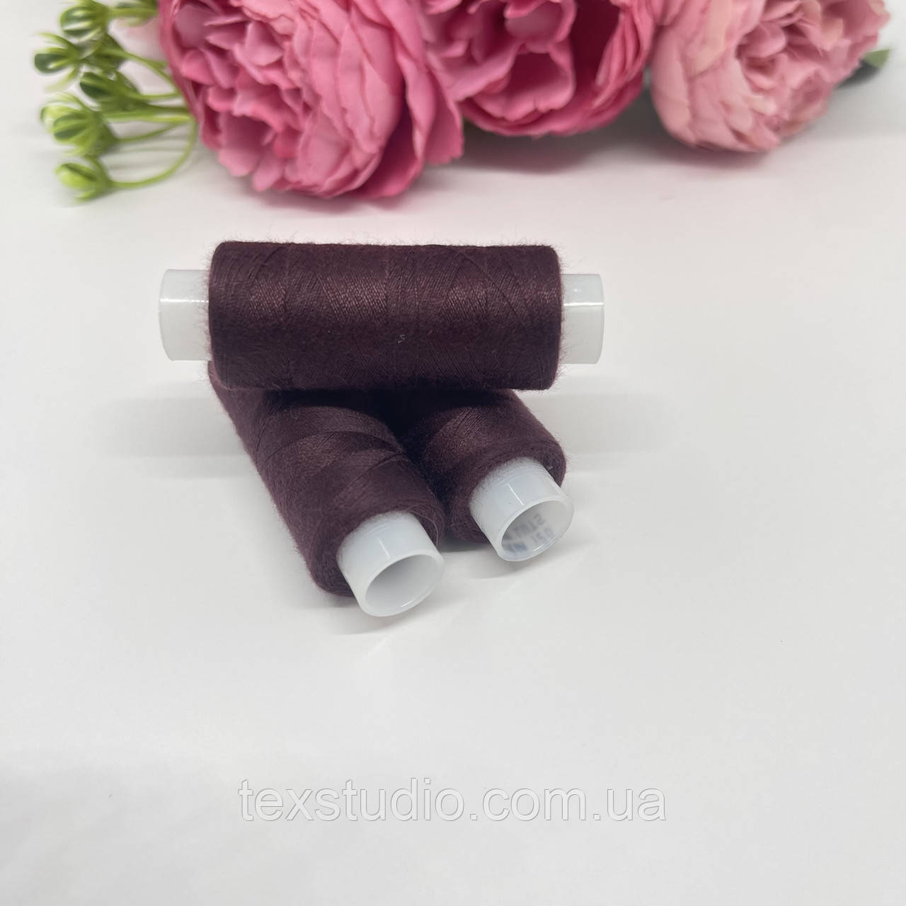 Нитка баклажан Omega 120 200 м. col 01453, фото 1