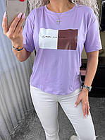 Женская оверсайз футболка со спущенными плечами и принтом на груди (р. 42-46) 91171145