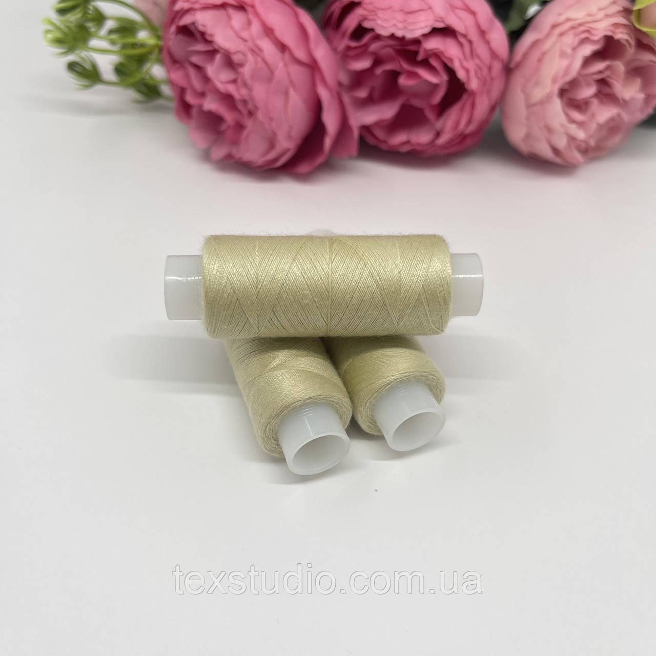 Нитка зелено-бежева Omega 120 200 м. col 00454, фото 1